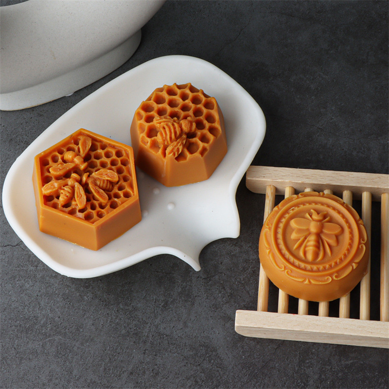 3D Flying Bee Honeycomb Candle - Soap Making Instructions 评论和价格